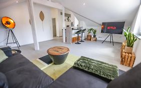 Penthouse-Wohnung I 100 qm I Blick auf die Weinreben I EMMA Matratzen